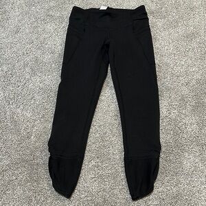 Ivivva‎ by Lululemon Black pocket leggings perfect for dance size 12